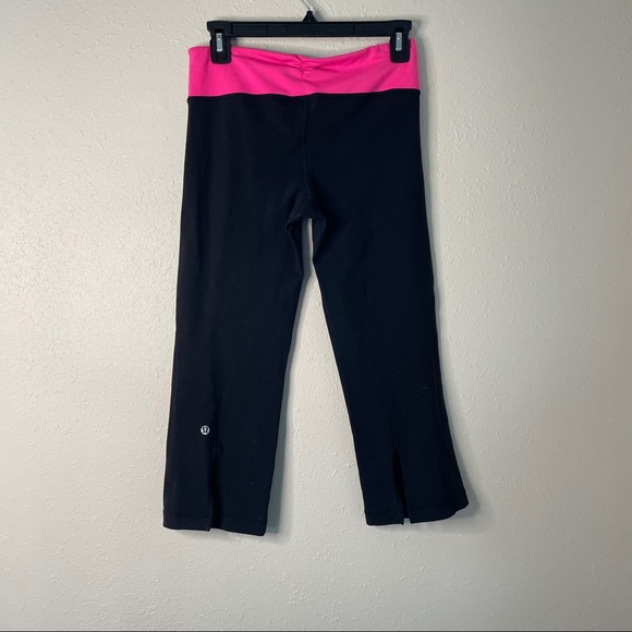 lululemon athletica Pants - 5/$25 Lululemon Capri Crop Legging Pink Waistband